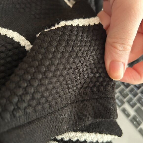 Chico's Women's Black and White Striped Waffle Knit Crewneck Sweater M - Picture 8 of 13